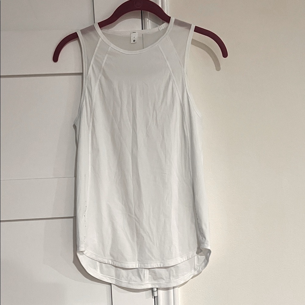 Lululemon Athletica White Razorback Active TankTop Size 2 Worn Once EUC